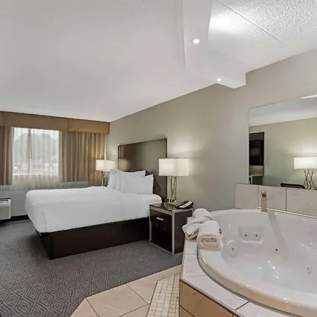 Best Western Plus Reading Inn&Suites Extérieur photo