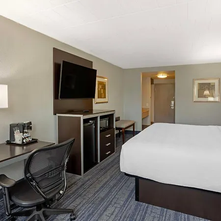Best Western Plus Reading Inn&Suites Extérieur photo